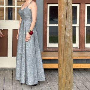 Beautiful prom/homecoming dress